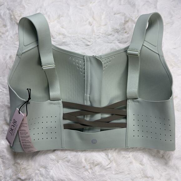 Victoria’s Secret Mint Green Featherweight Max Sports Bra Zip Strappy Back 34DD - Picture 2 of 5